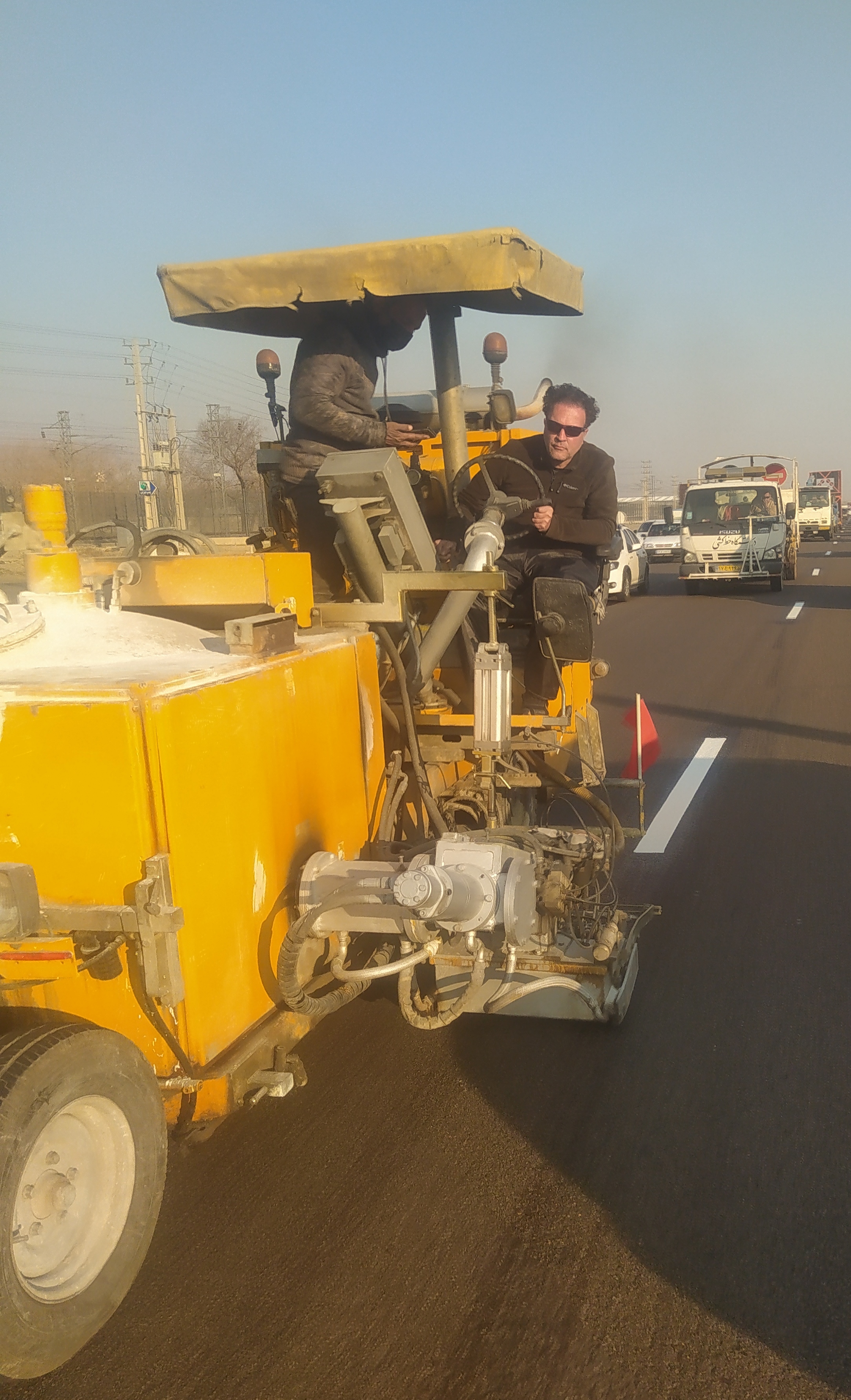 اجرای رنگ گرم ترافیکی